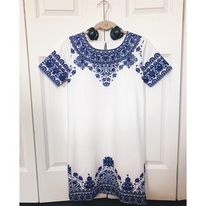 BOHO FLORAL DRESS// SIZE M